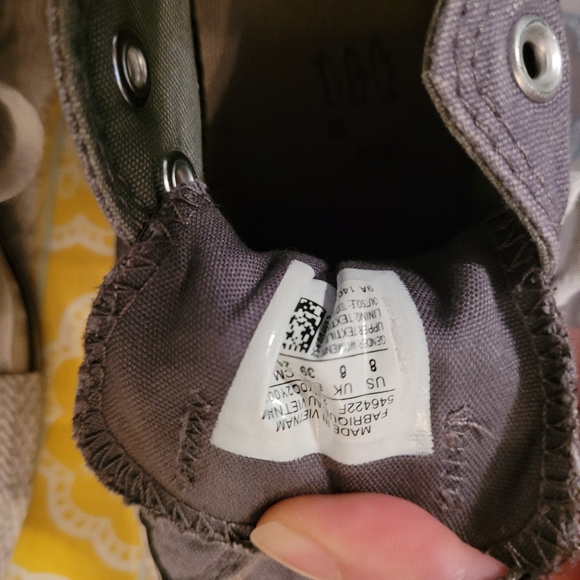 Grey converse - Picture 3 of 6